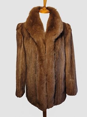 Luxurious Women's Brown Mink Fur Coat w/ Plush Fox Fur Collar